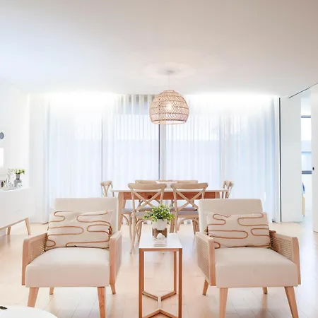 Emerald Wave Oasis アパート *