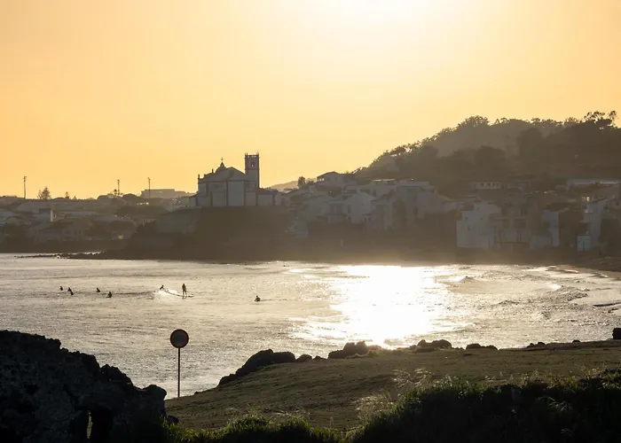 Emerald Wave Oasis Apartment